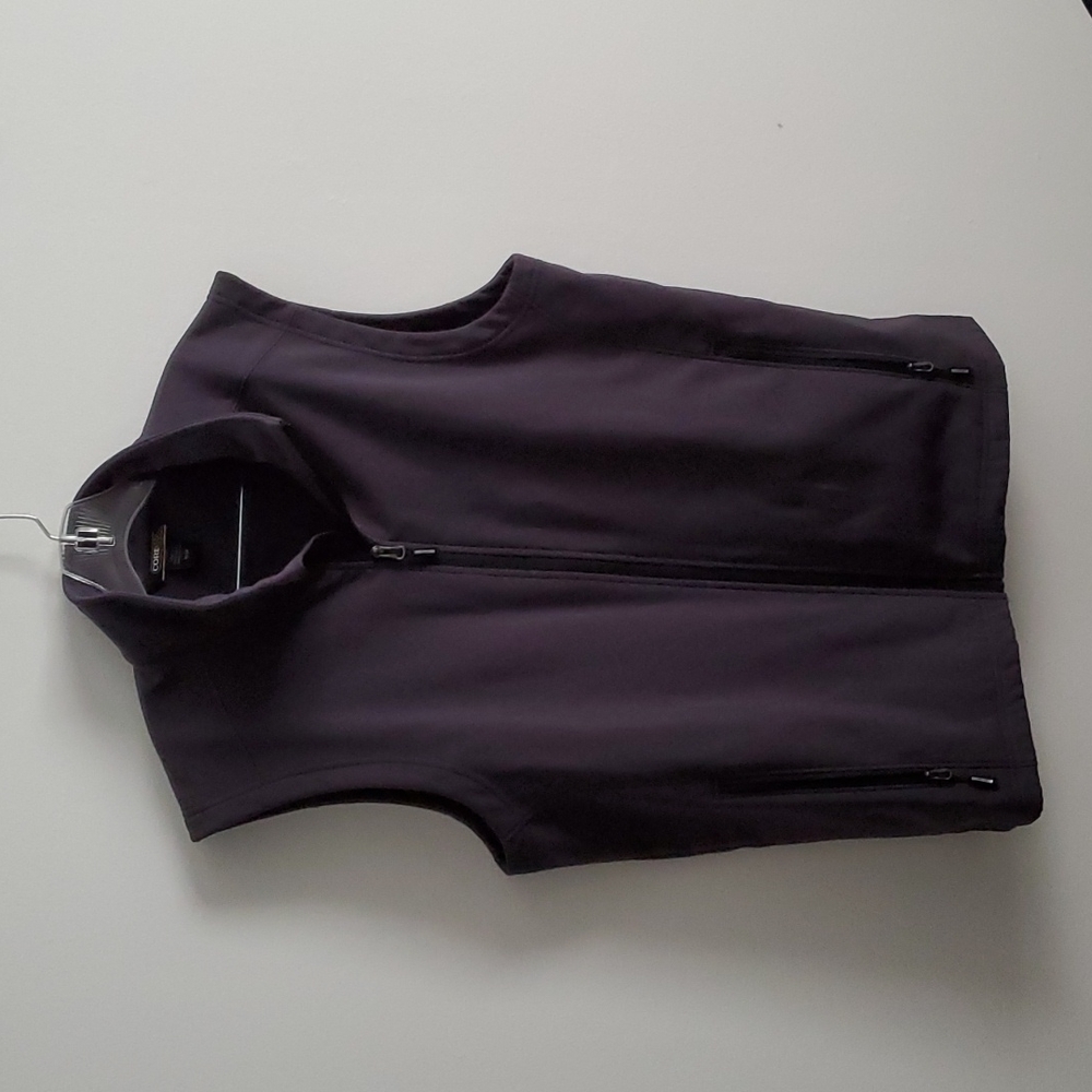 Men's gray vest size M smoke free home